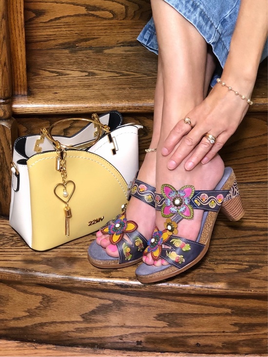 L'artiste Shoes - Spring Step L’ARTISTE Leather Wedge Sandals
